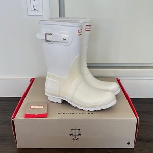 Hunter rain boots SIZE 8
